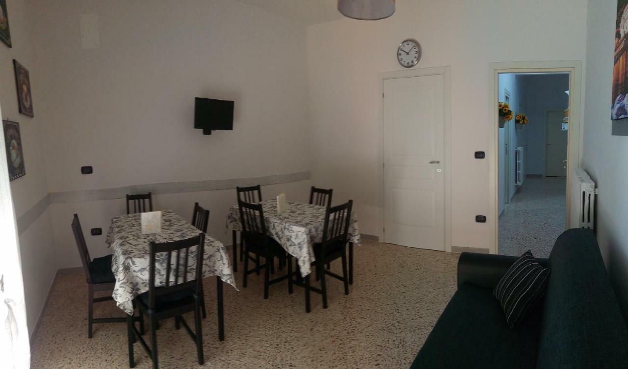 B&B Malaga Salerno Exterior photo